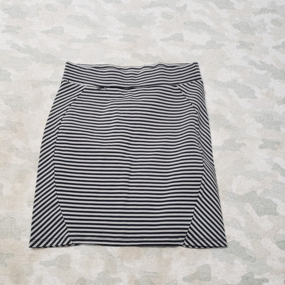 Toad&Co Mini Skirt Womens Medium Gray Stretch Pull On Striped